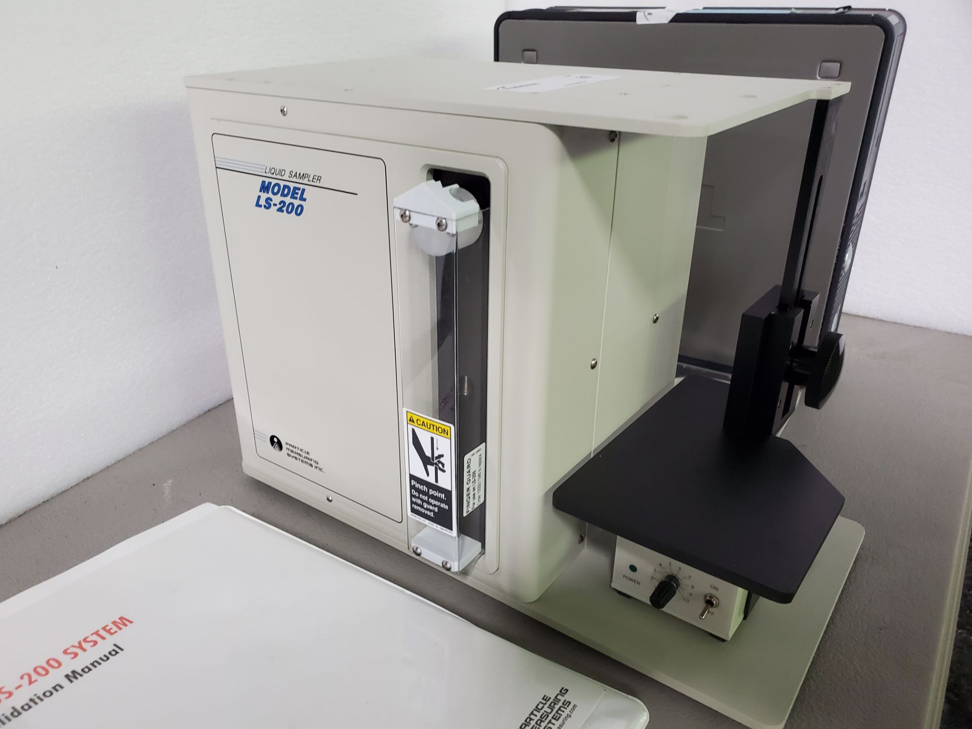 Particle Measuring Systems Liquid Sampler, model LS-200, with CPU and software manual, serial# - Image 2 of 6