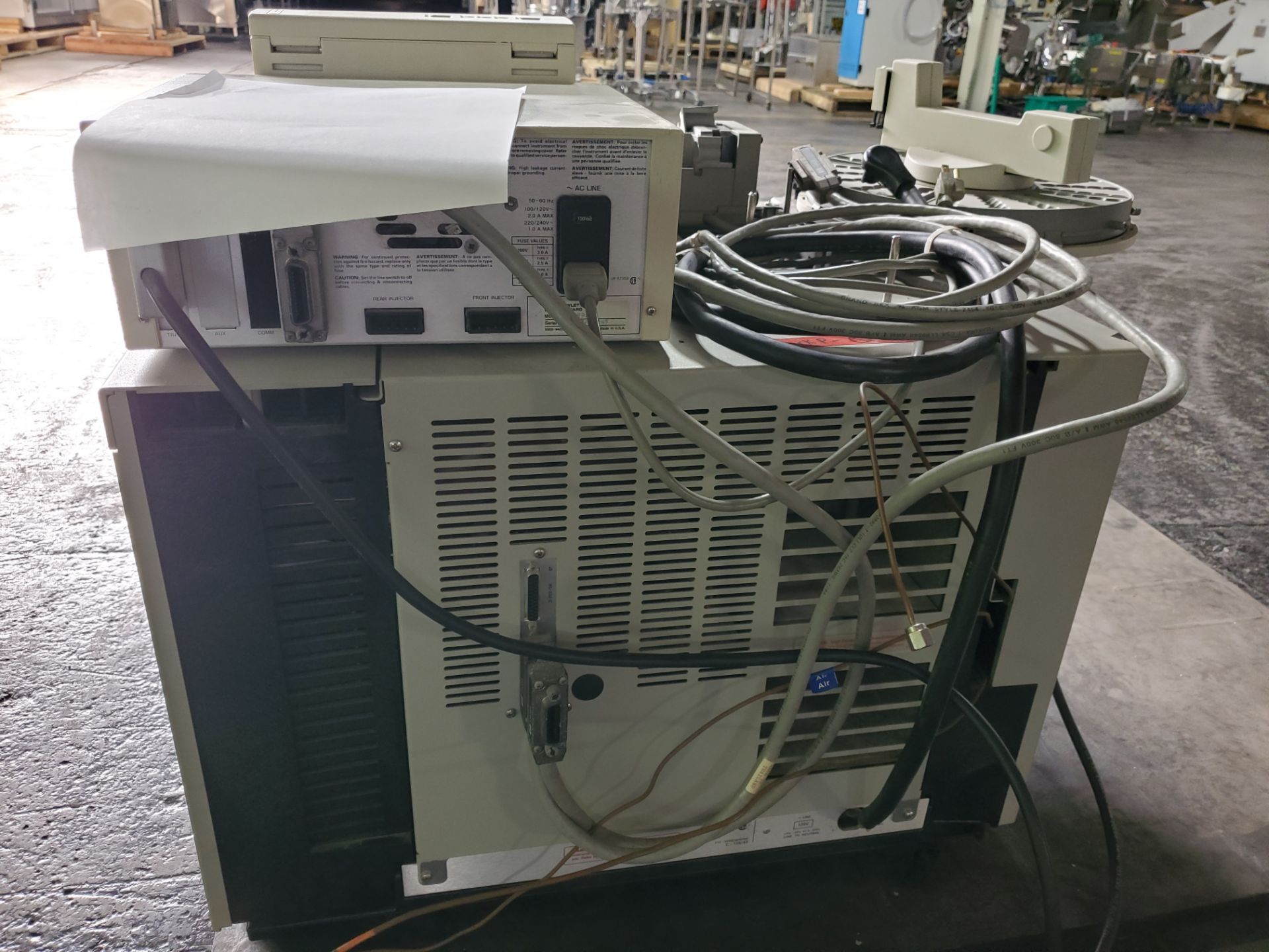 HP Gas Chromatograph, 5890 Series II, with components. - Image 3 of 8