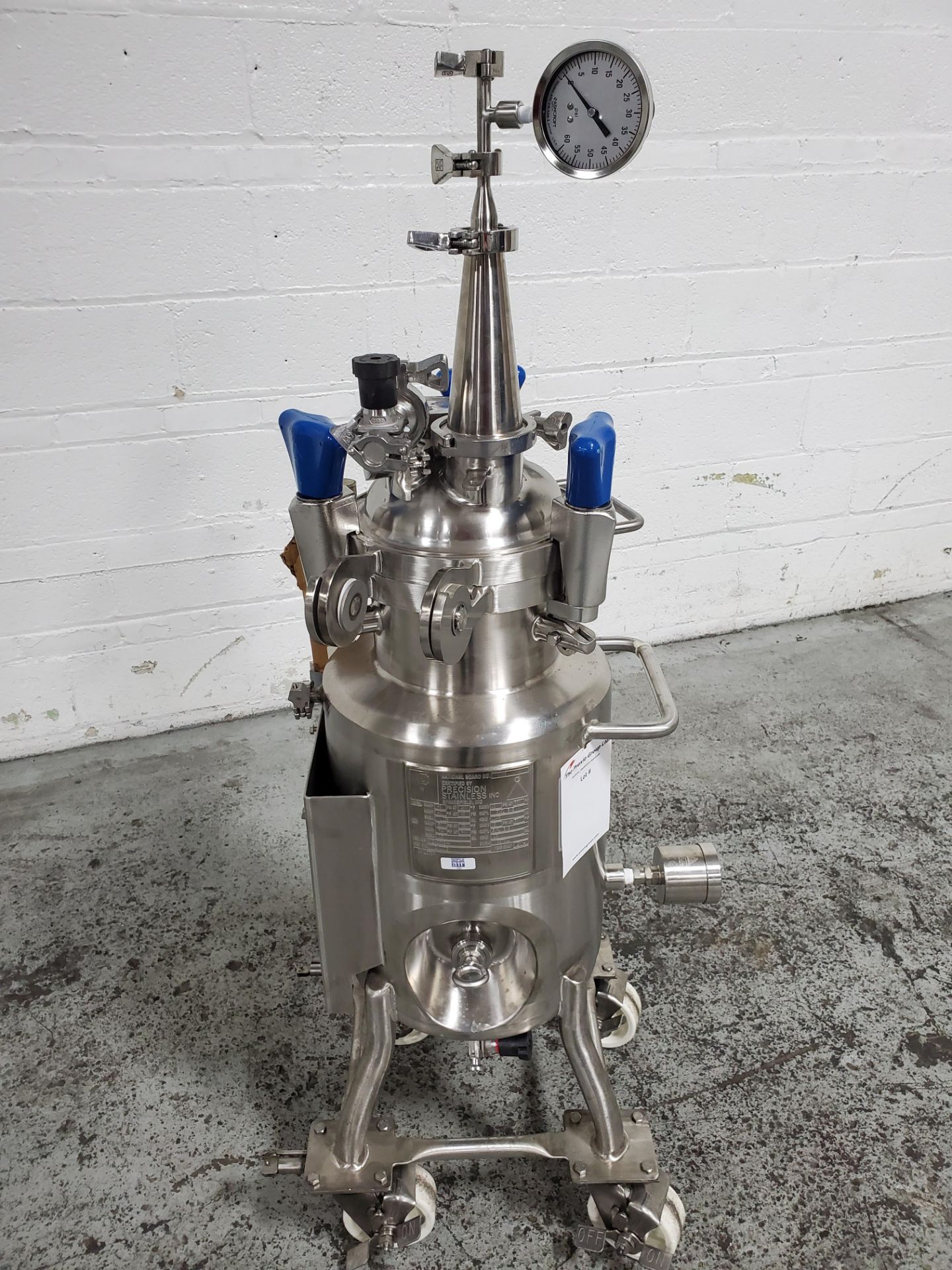 19 liter Precision reactor, 316L stainless steel construction, 8" diameter x 18" straight side, dish