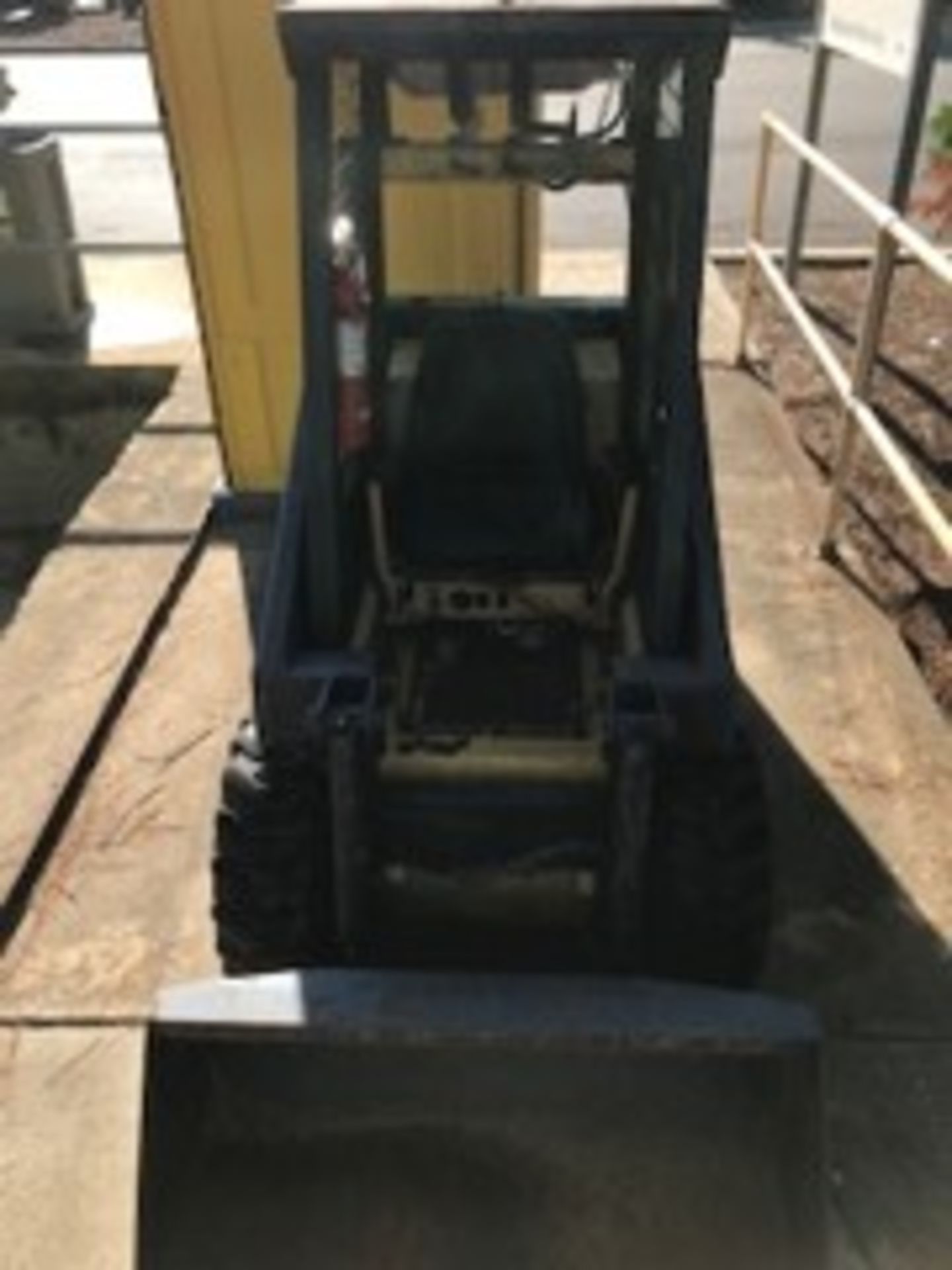 New Holland Sperry Skid Steer Model L250 - Image 4 of 5