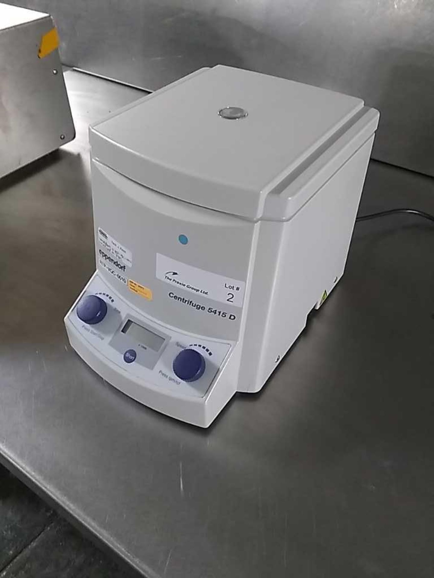 Eppendorf 5415D Benchtop Centrifuge Model 5425 - Bild 2 aus 5