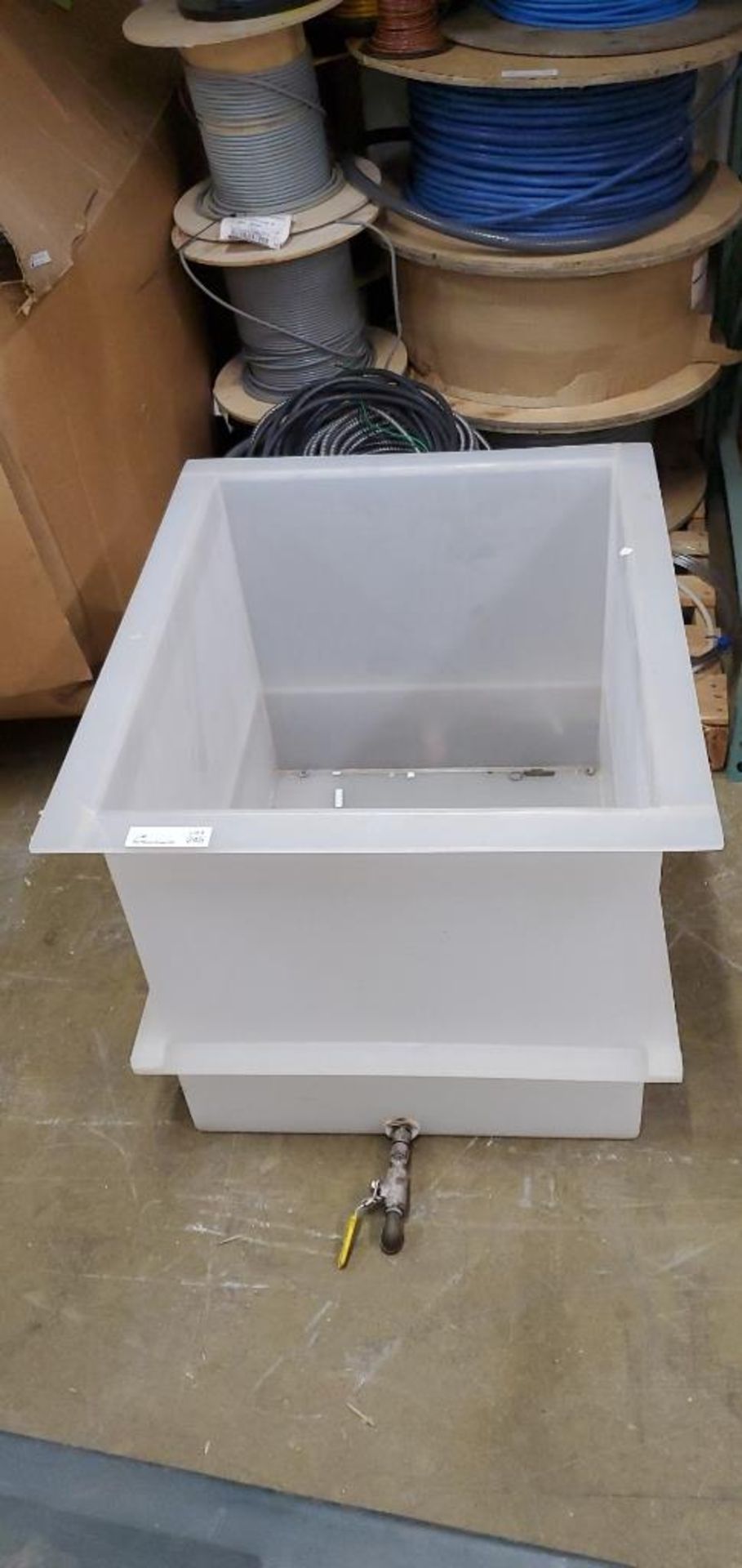 Polypropylene Tank with Lower Drain - Image 3 of 3