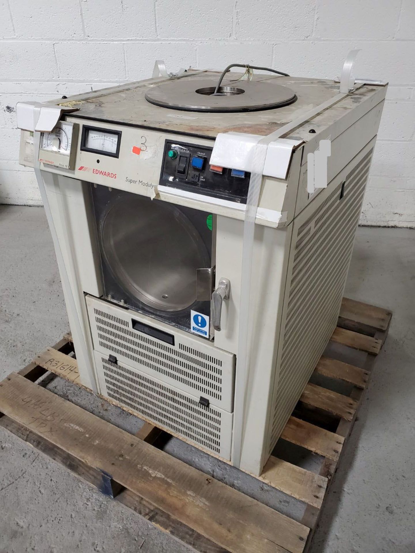 Edwards Super Modulyo Freeze Dryer