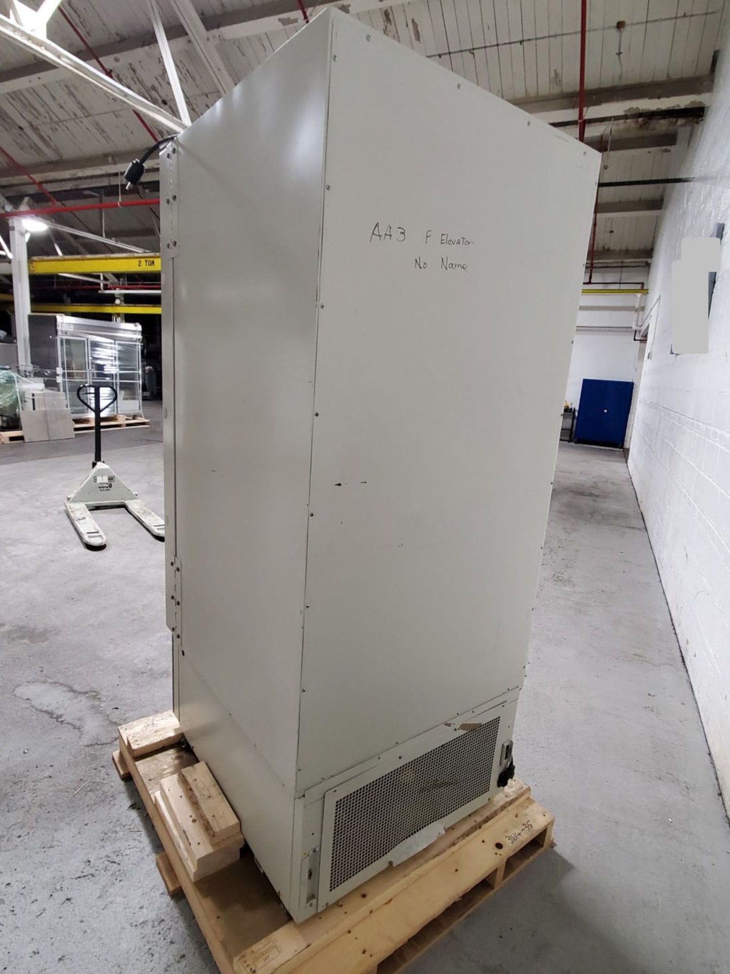 VWR Ultra Low Temperature Freezer, Model 5467 - Image 3 of 5