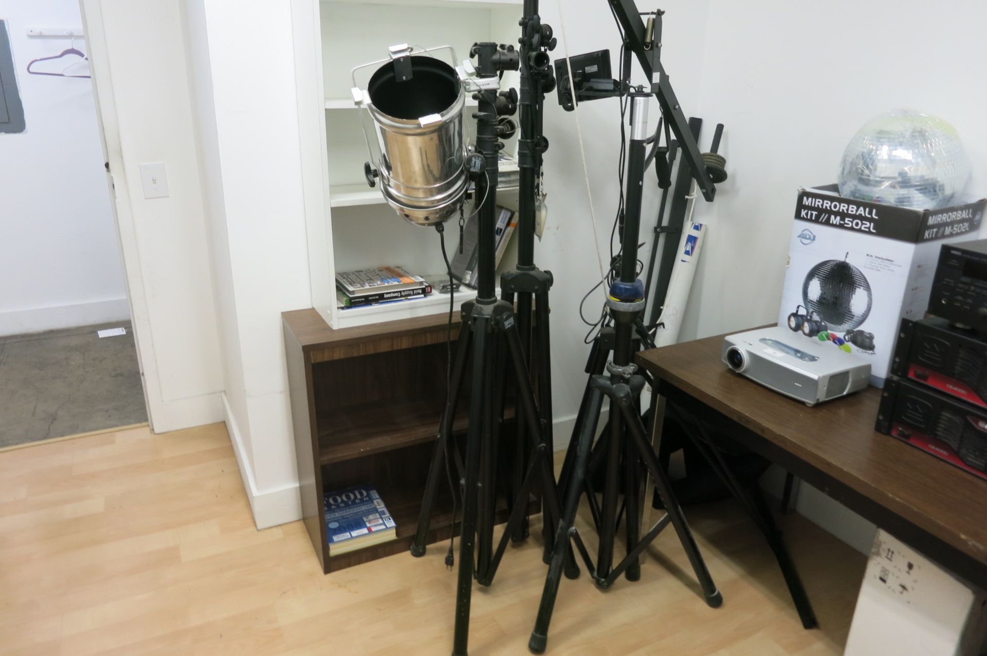 Video Camera Boom - Image 2 of 4