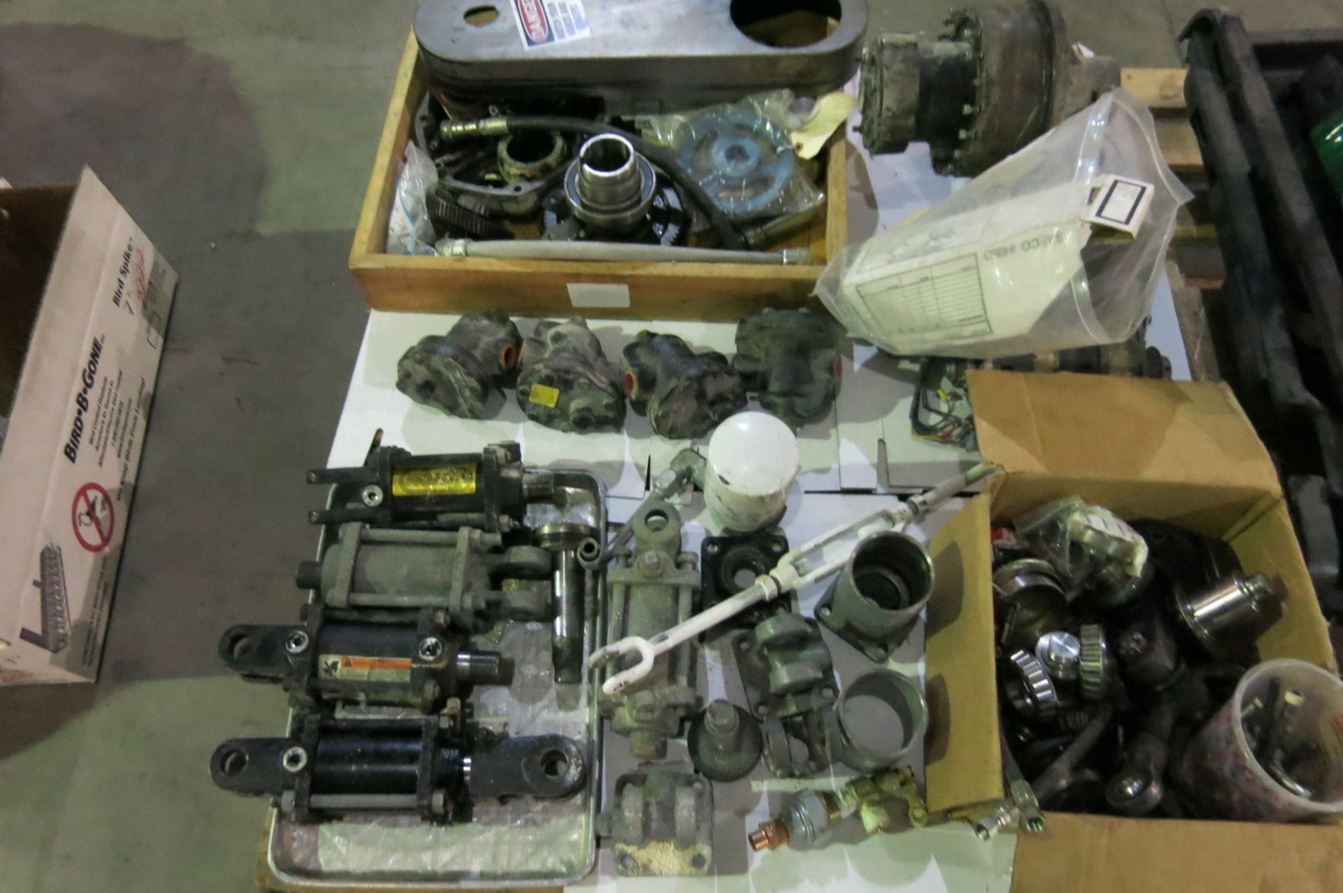 Forklift Parts - Image 2 of 5