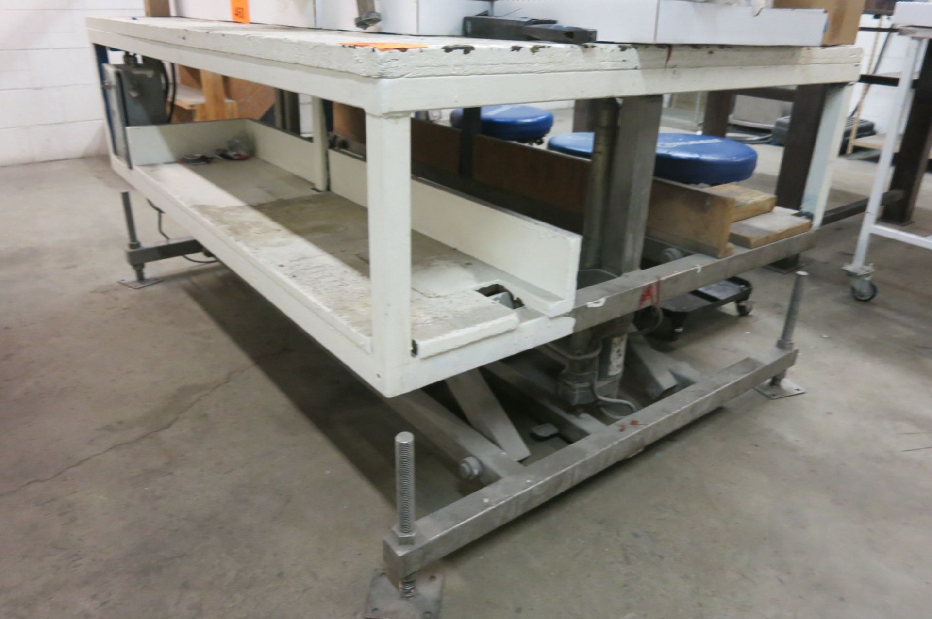 Lift Table