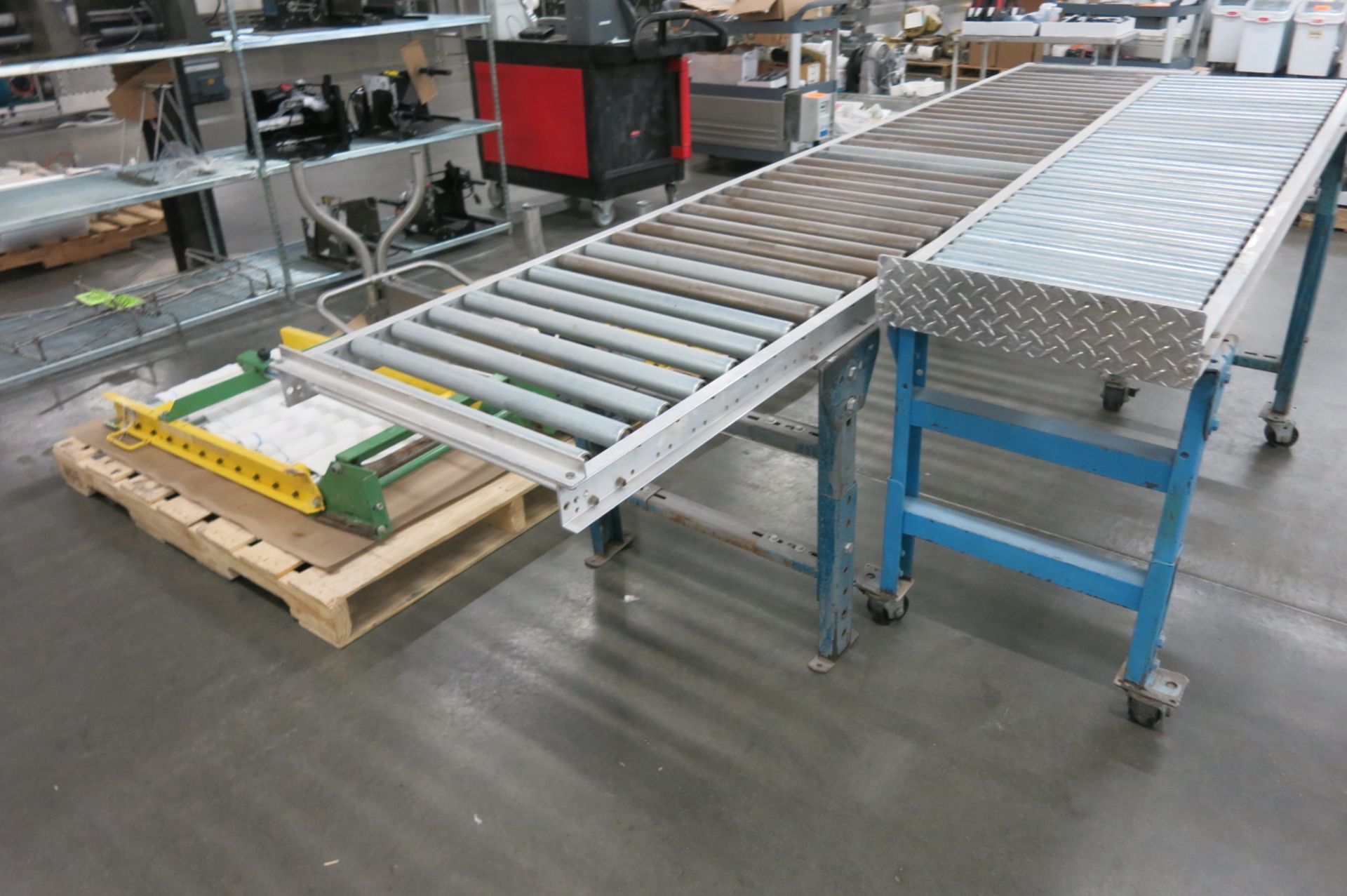 Roller conveyors - Image 2 of 3