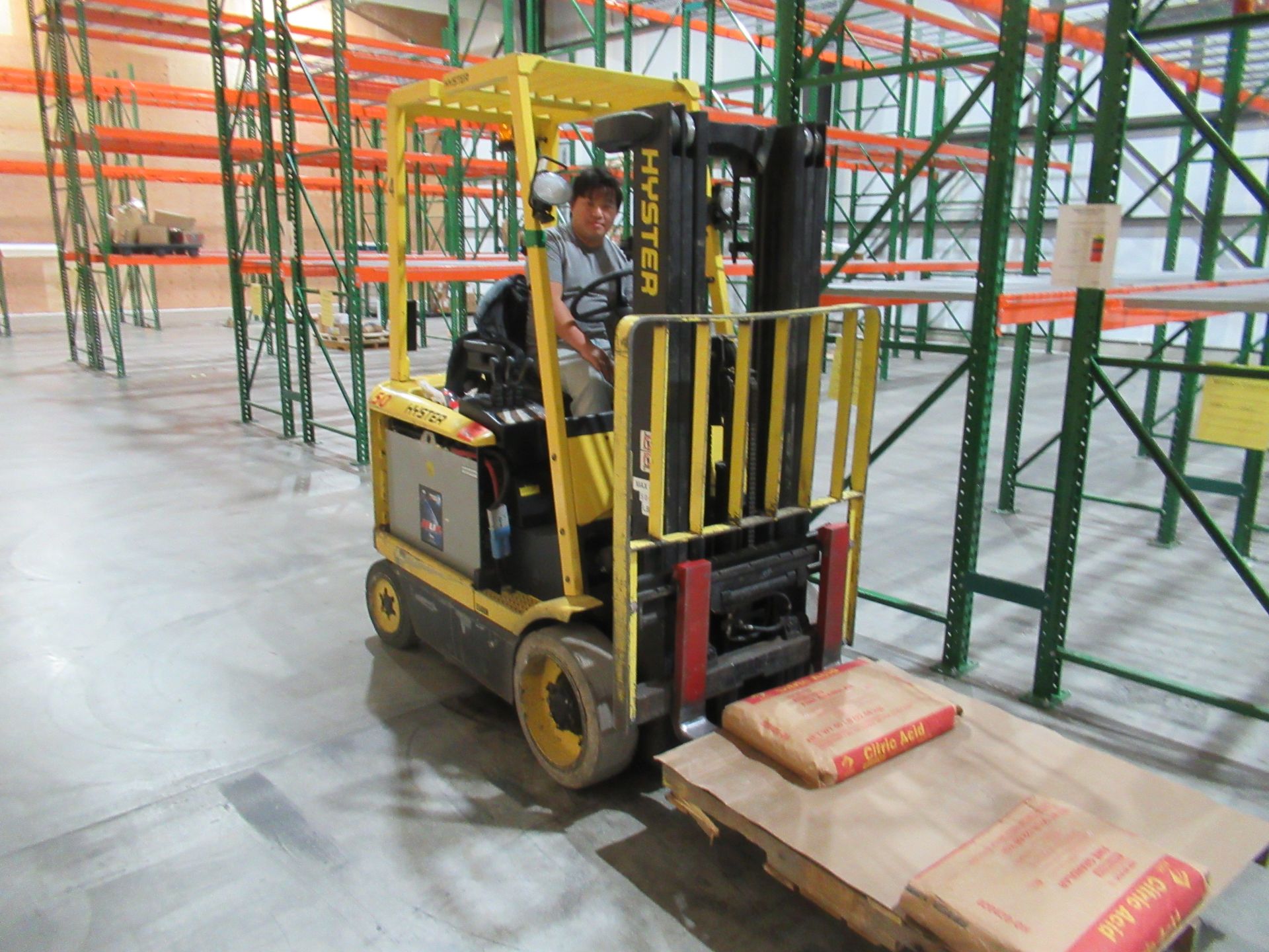 Electric Forklift - Image 2 of 3