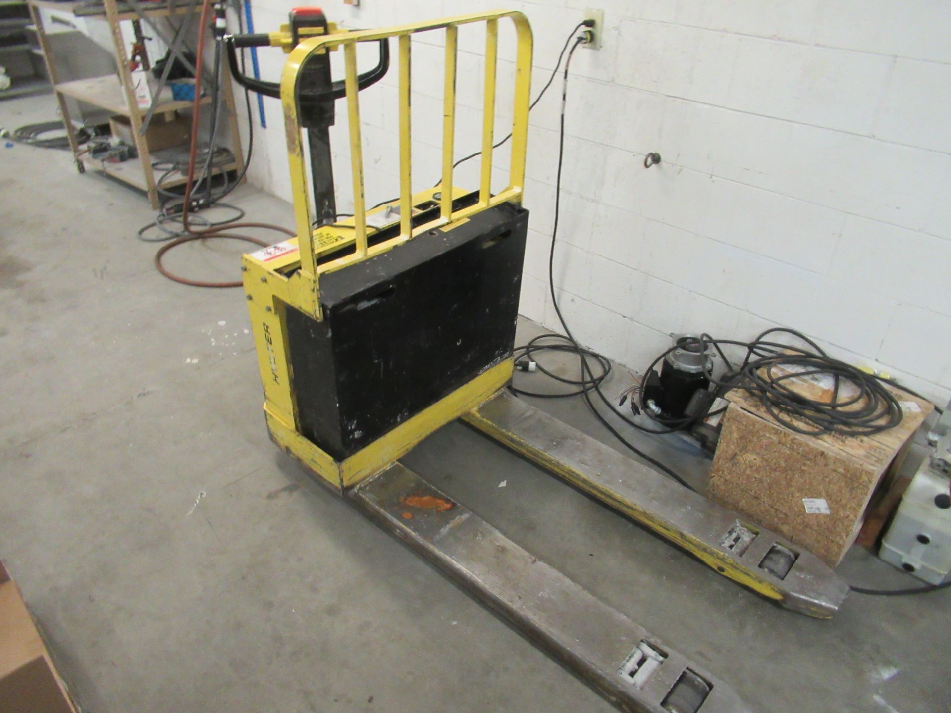 Electric Pallet Mover - Image 3 of 3