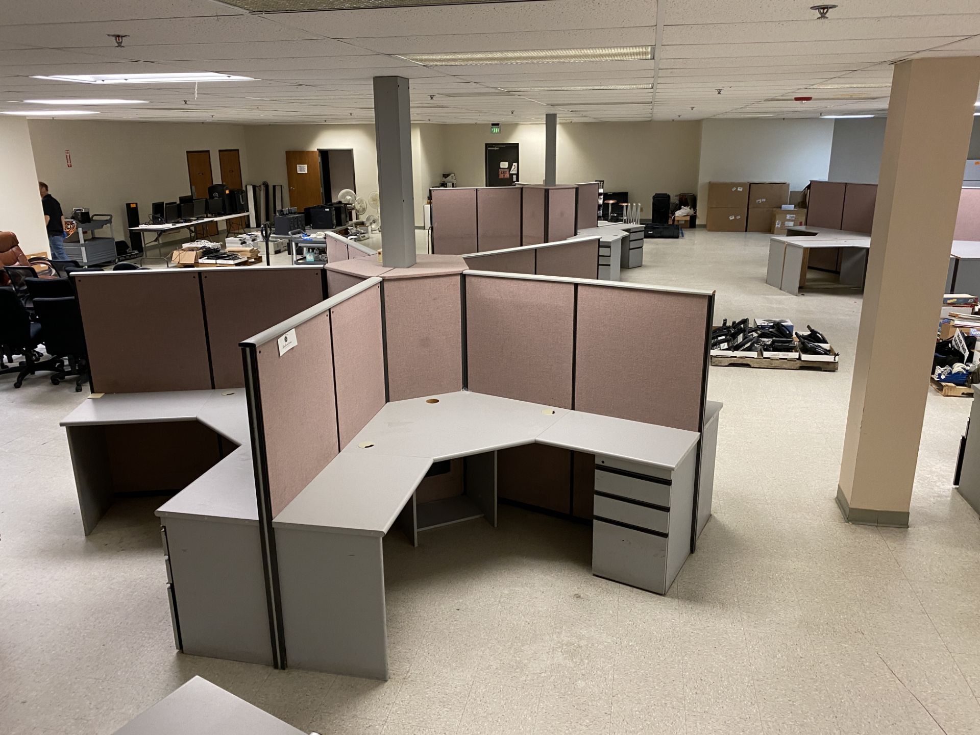 [LOT] (5) Octagonal workstation with desks, drawers as shown and each with electrical outlet - Image 3 of 8