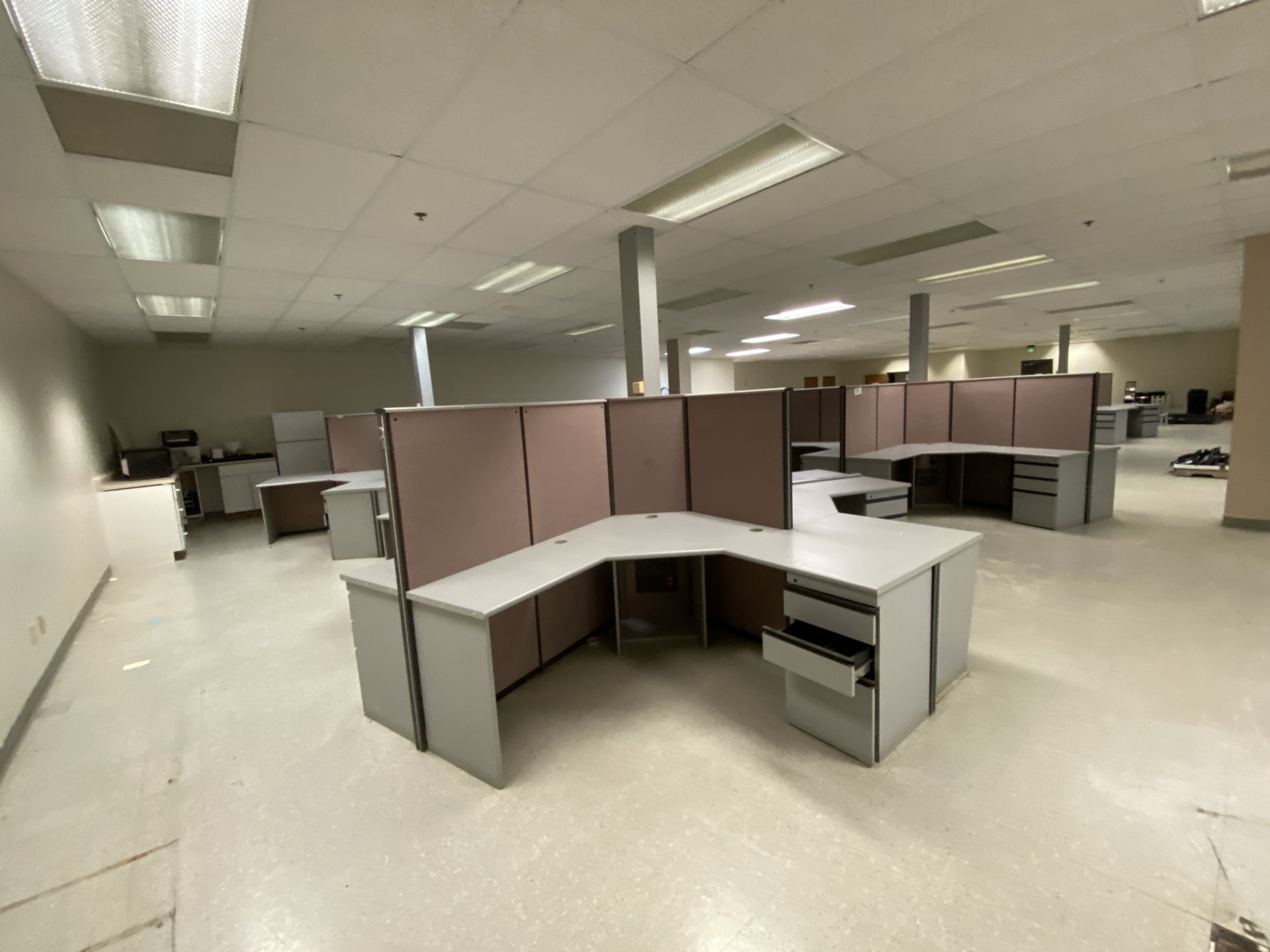 [LOT] (5) Octagonal workstation with desks, drawers as shown and each with electrical outlet - Image 7 of 8