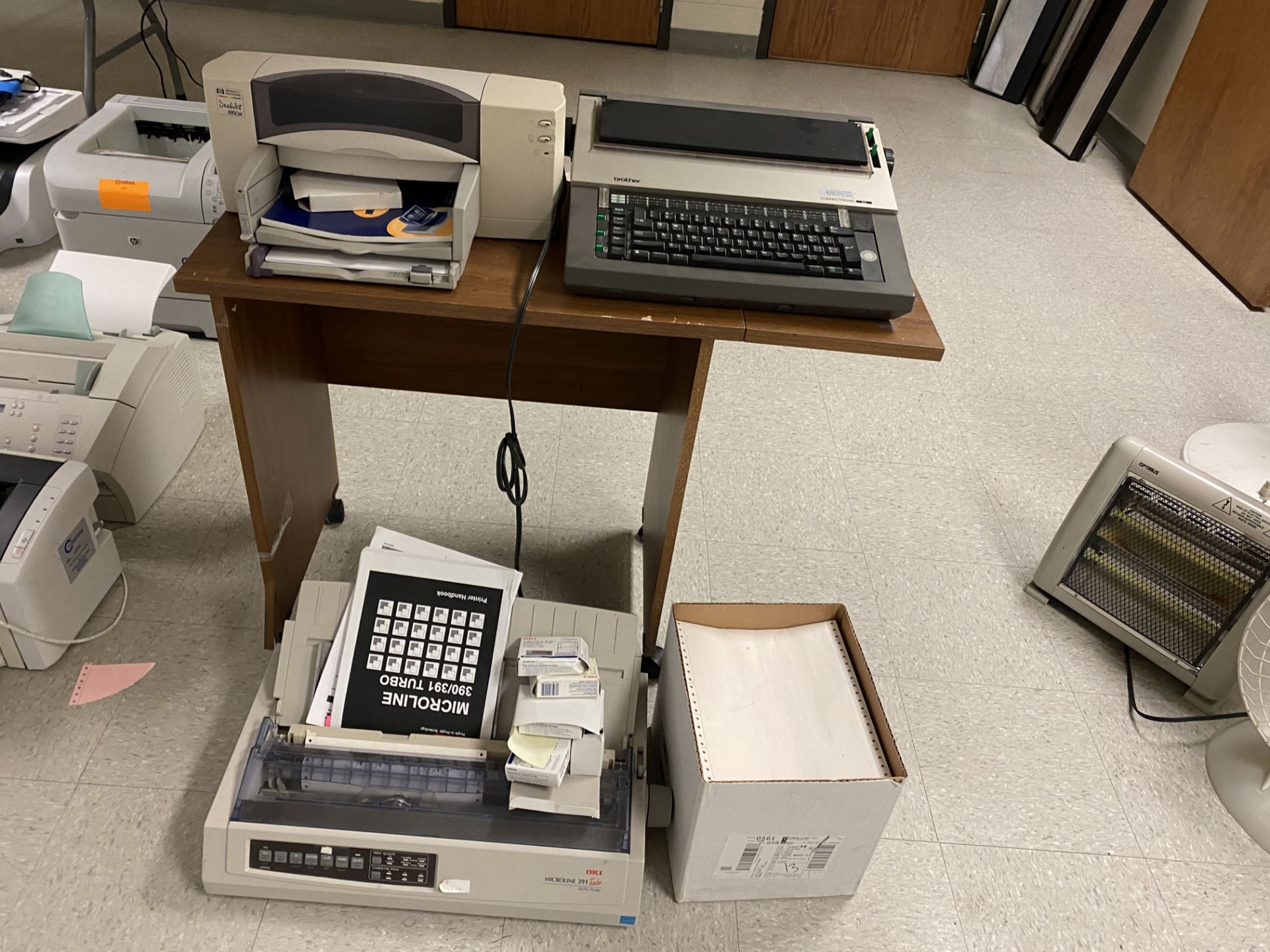 [LOT] OKI Dot matrix printer microline 391, plus (1) Brother electric typewriter, (1) HP deskjet