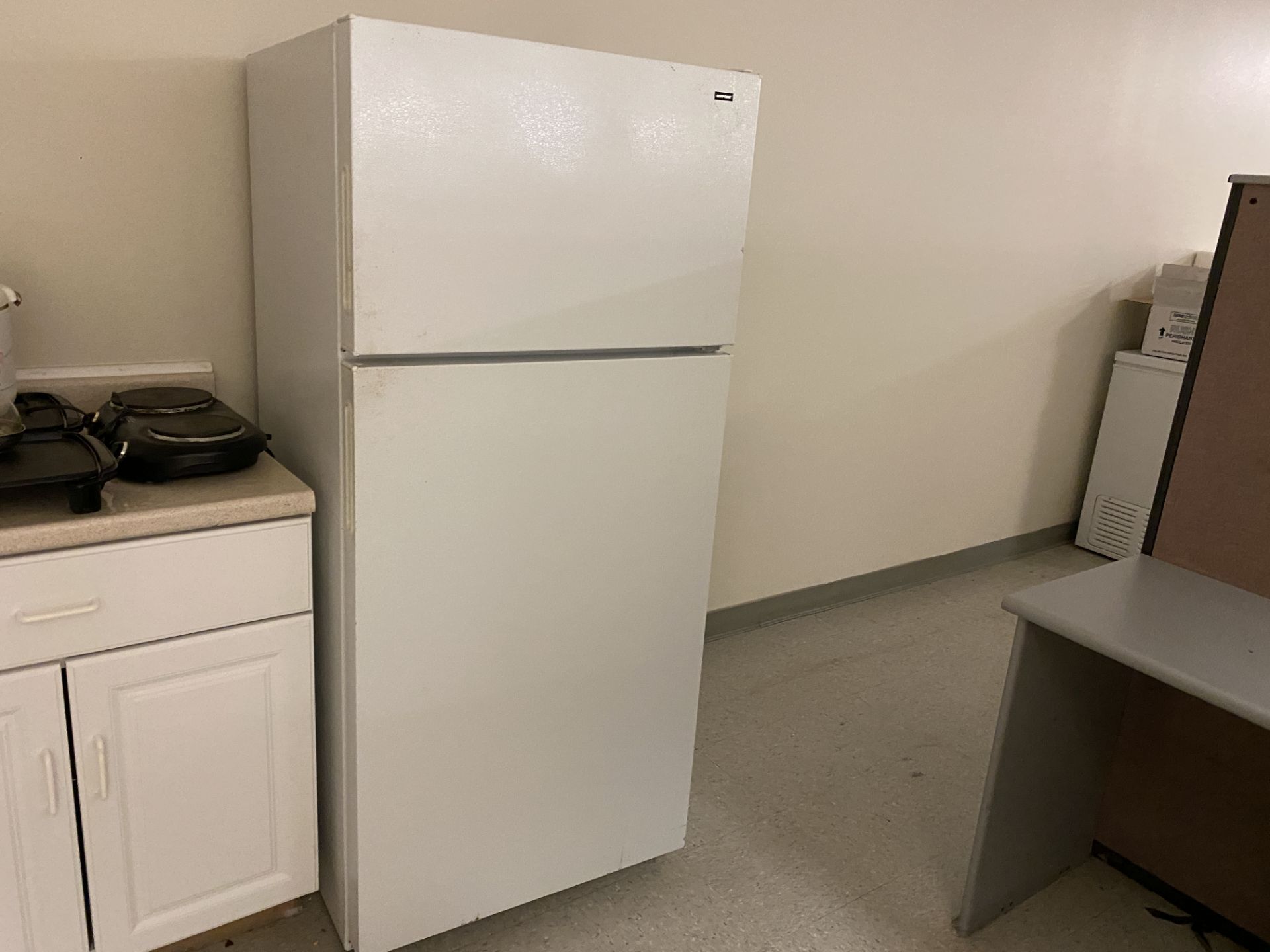 [LOT] (1) Kenmore chest freezer plus (1) refrigerator [Rigging Fee: $50] - Image 3 of 3