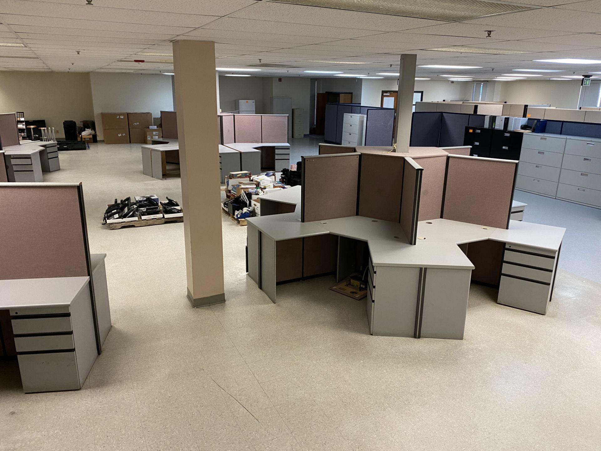 [LOT] (5) Octagonal workstation with desks, drawers as shown and each with electrical outlet - Image 2 of 8