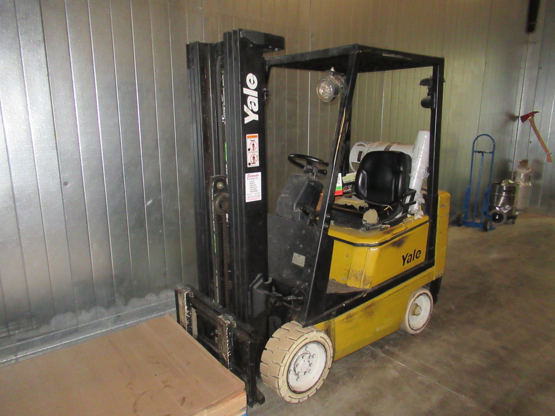 Forklift - Image 2 of 3