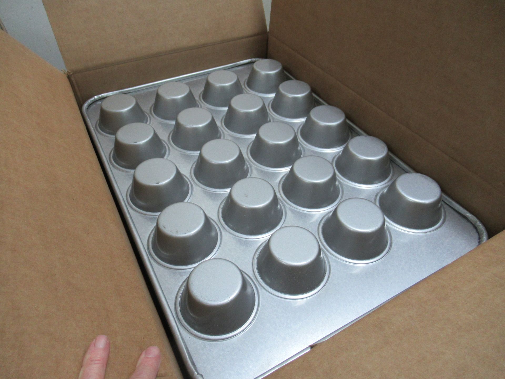 New Muffin Pans - Image 2 of 4