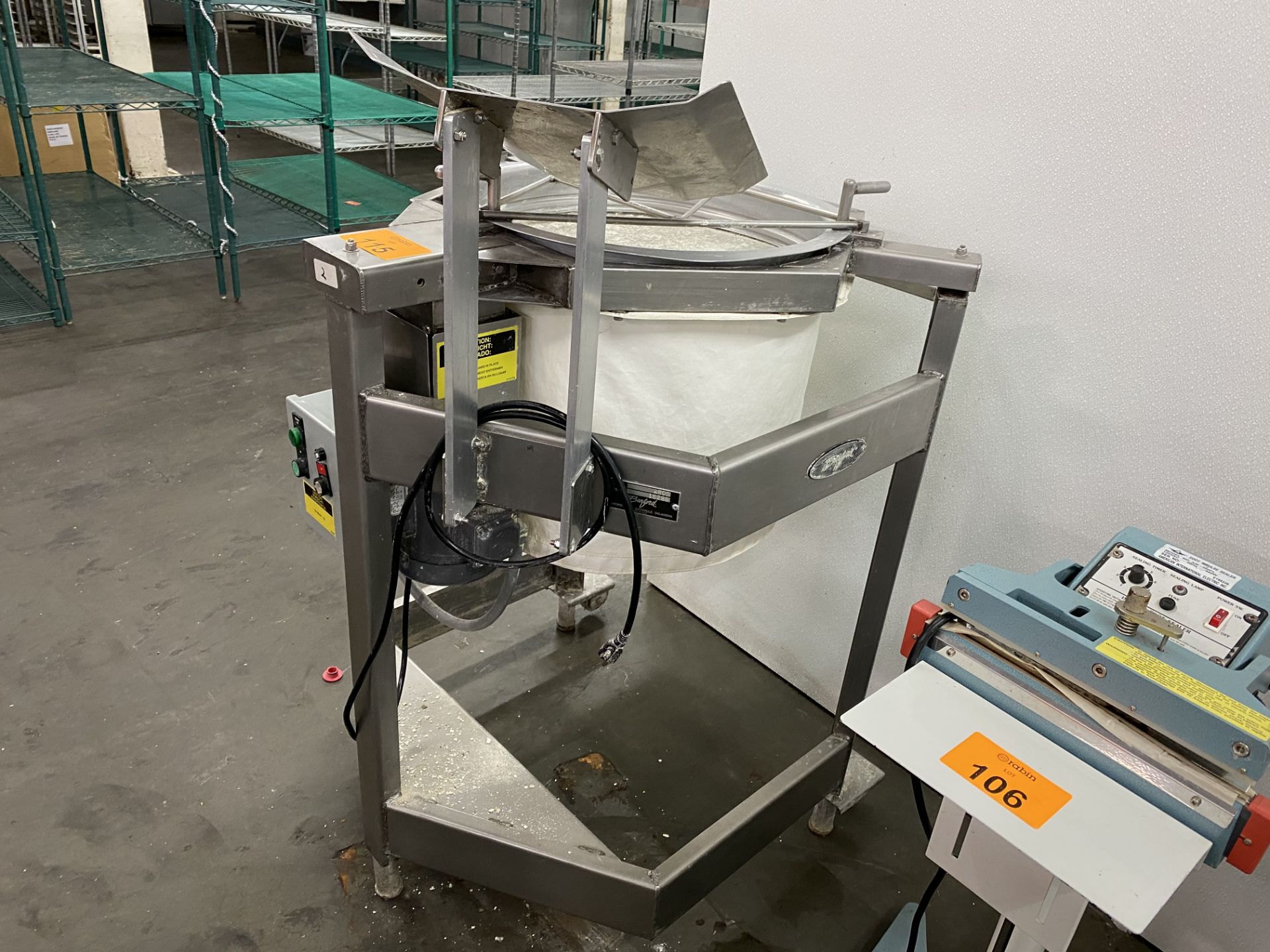 Vibratory Sifter - Image 2 of 3