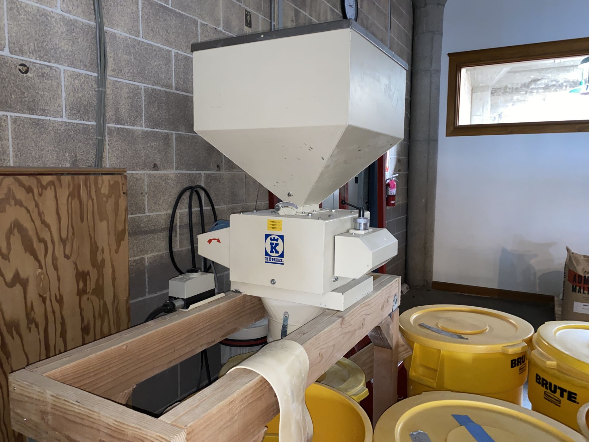 Roller Mill - Image 2 of 11