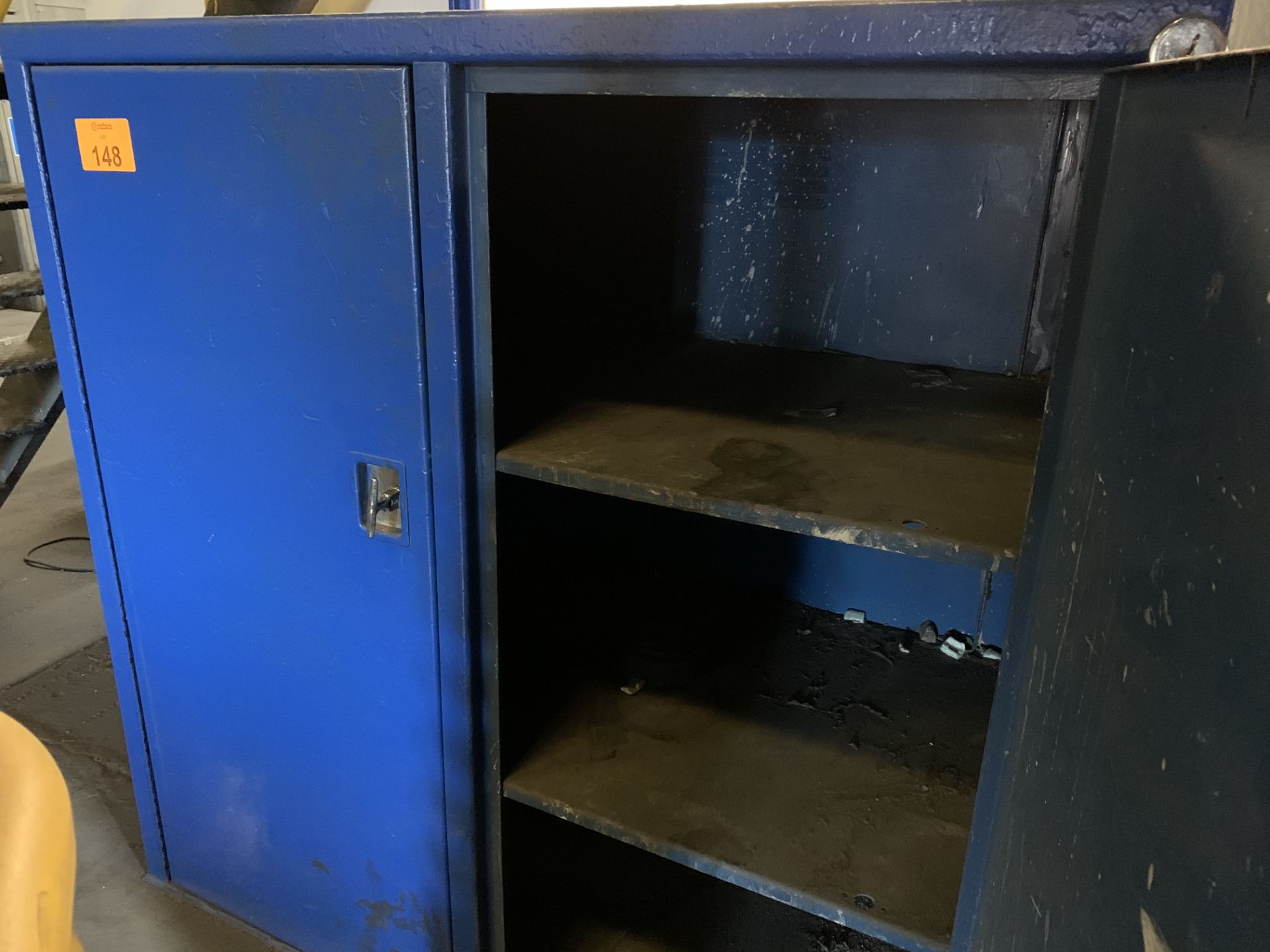 Metal Cabinets - Image 2 of 4