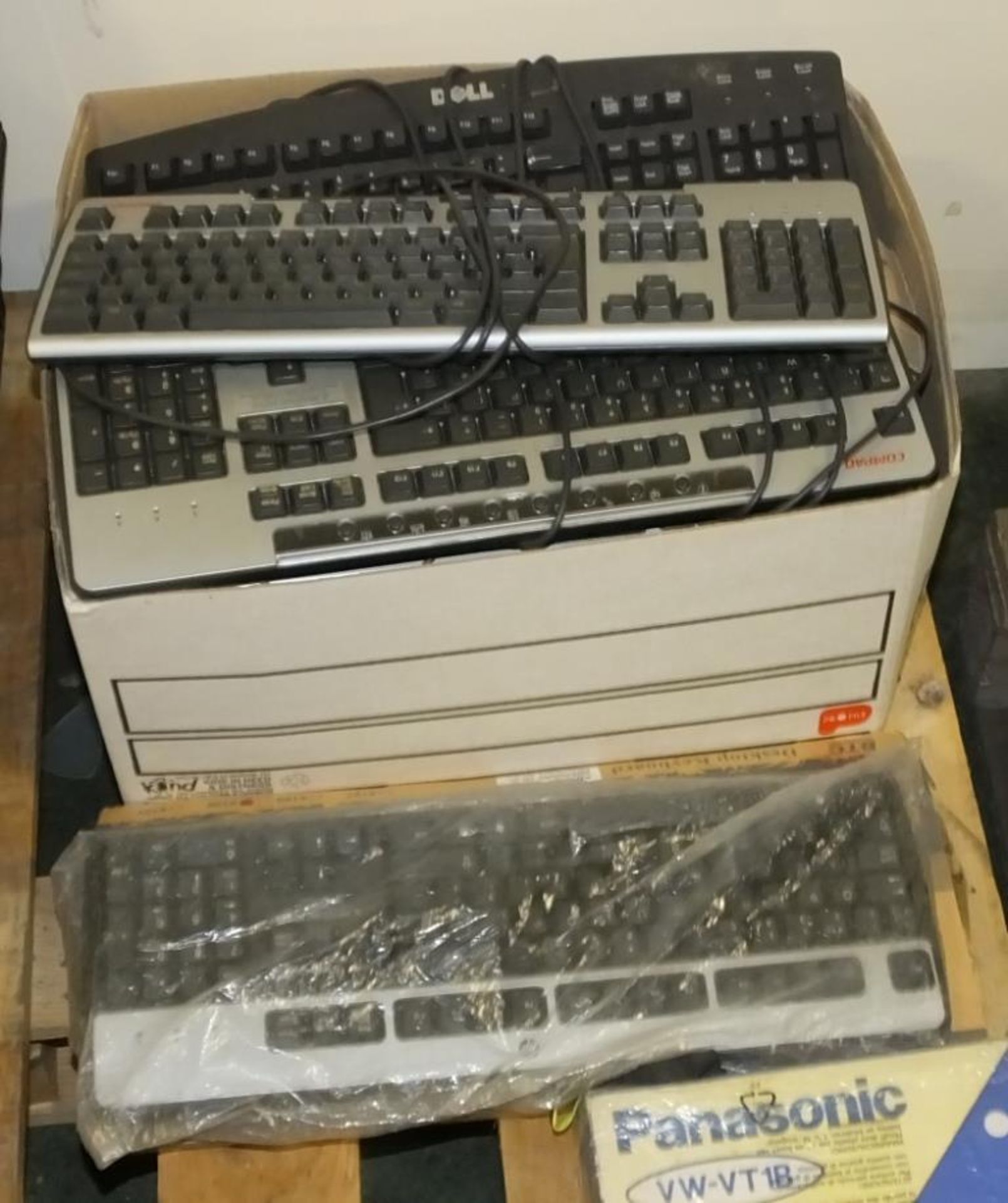 Computer Keyboards, Leads, Monitors. - Image 2 of 4