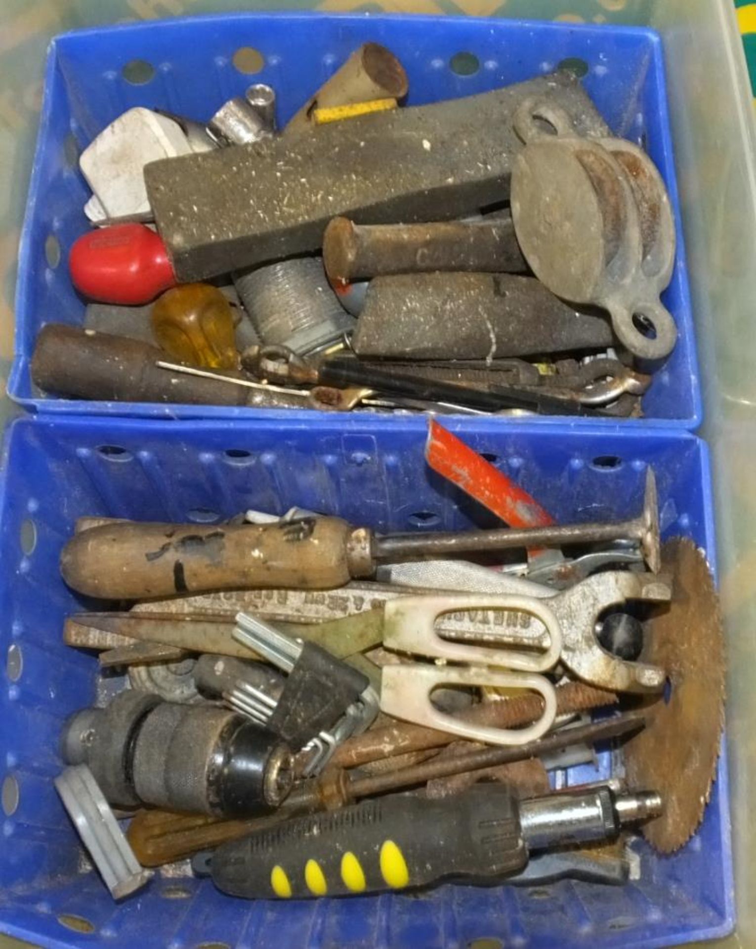 Various hand tools, metal tool box - Image 3 of 3