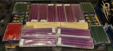 Pallet of Assorted Candles - See photo for quantity.