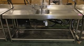 Stainless Steel Single Sink With Showerhead L200 xW74 x H100