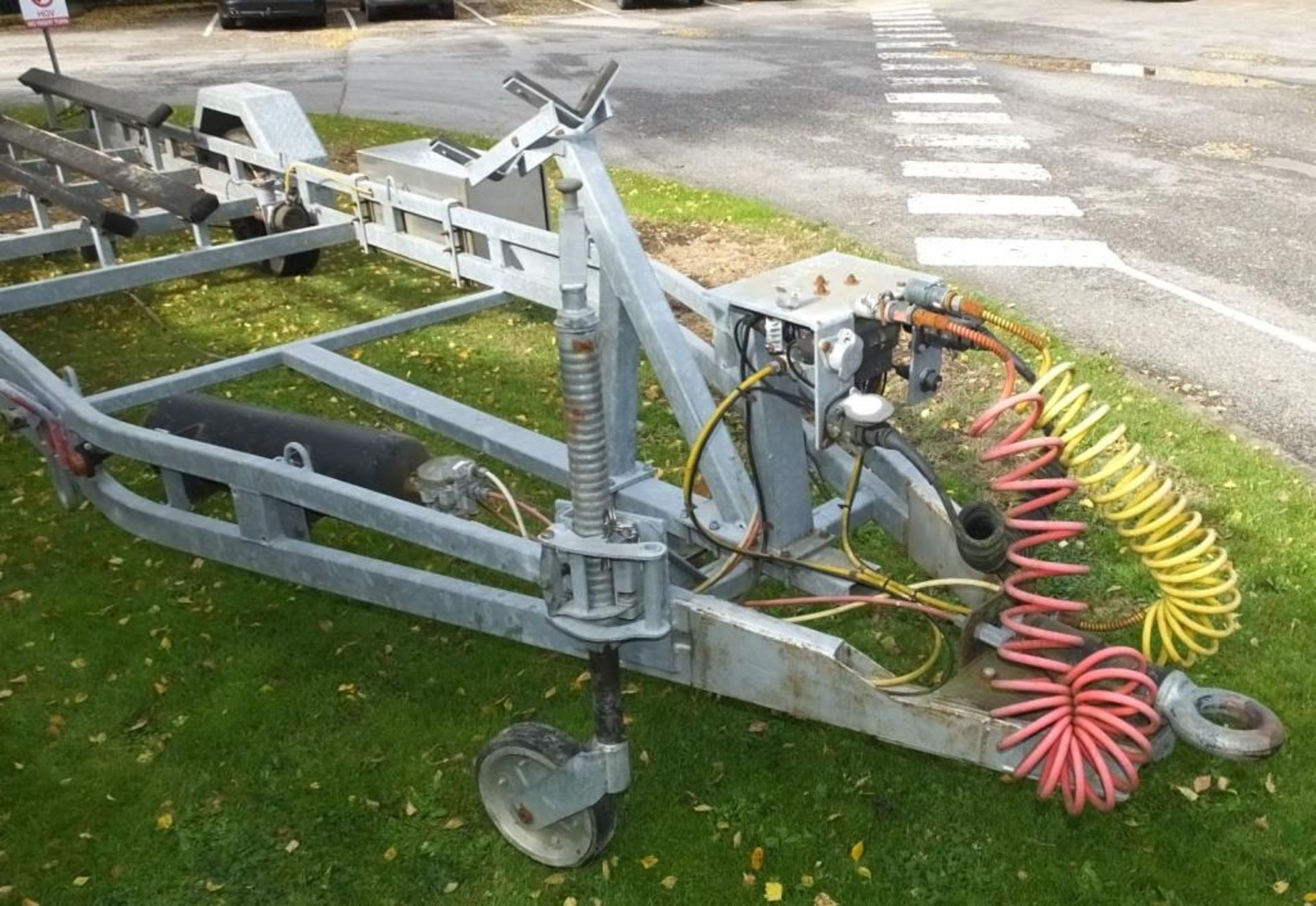 Bramber 4000kg Air Braked Boat Trailer with ABS - Storage Box - Jockey Wheel - 2 Jack Legs - Image 8 of 12