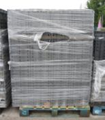 1x Pallet Plastic Flooring Panels 330 x 330mm - Approx 396.