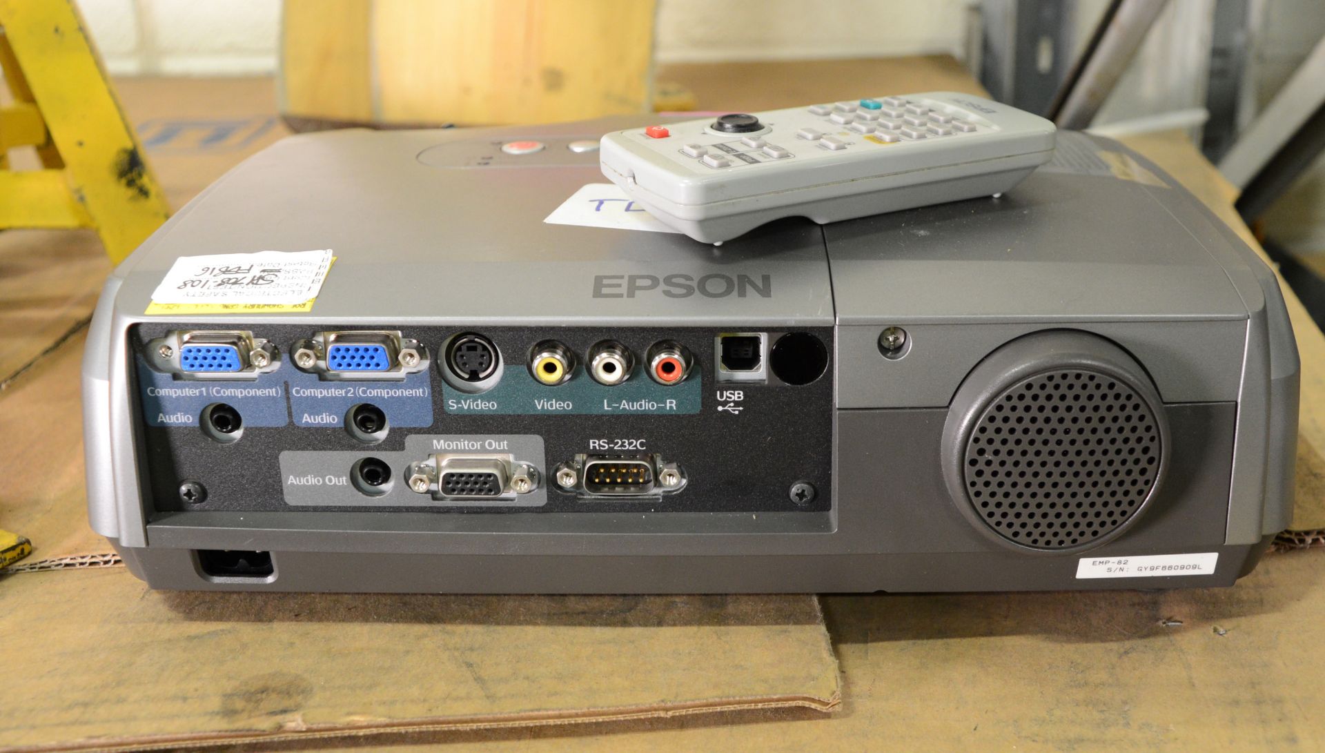 Epson EMP-82 LCD Projector - Image 2 of 2