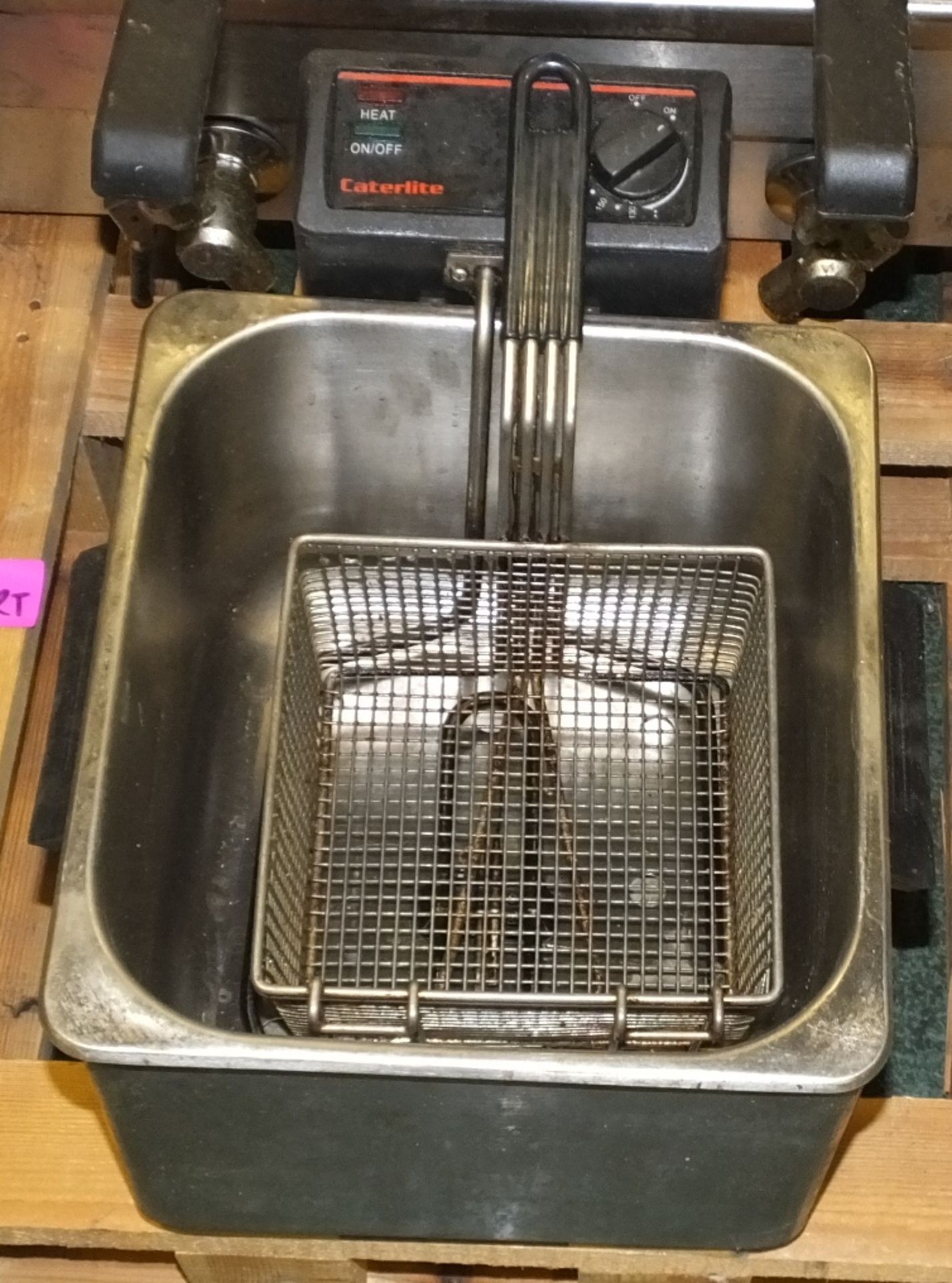 1x Double Basket Tabletop Fryer, 1x Single Basket Tabletop Fryer (no cover) - Image 2 of 3