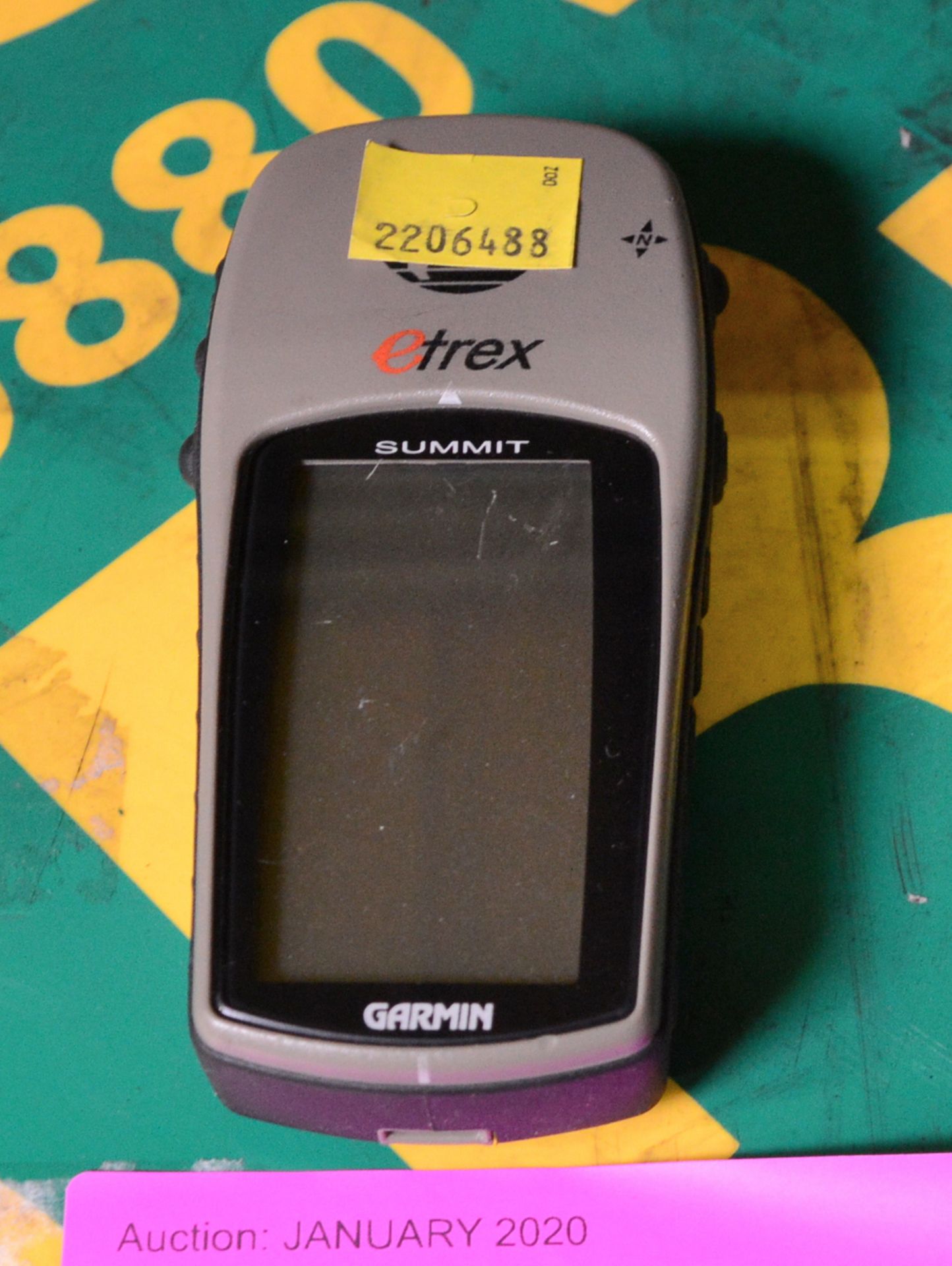 Garmin Etrex GPS - Back missing.