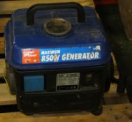 Pro User 850W Maximum Portable Generator