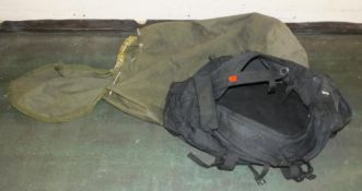 2x Heavy Duty Holdall Bags