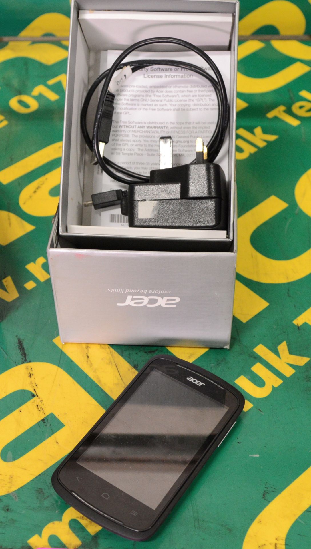 Acer Liquid Z2 Duo Mobile Phone with Battery & Charger.