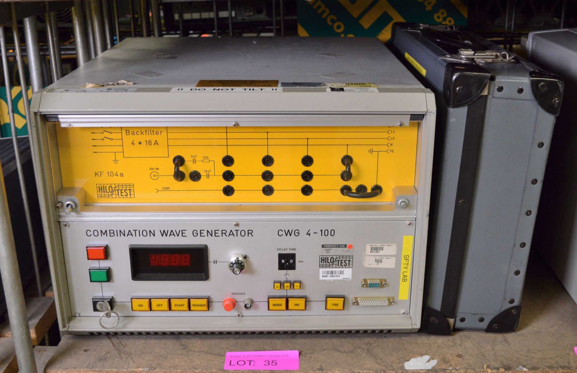 Hilo Test CWG 4-100 Combination Wave Generator.