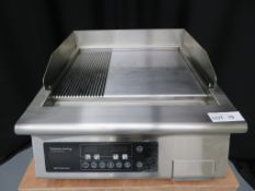 COUNTER TOP INDUCTION GRIDDLE 1/3 RIBBED 2/3 SMOOTH