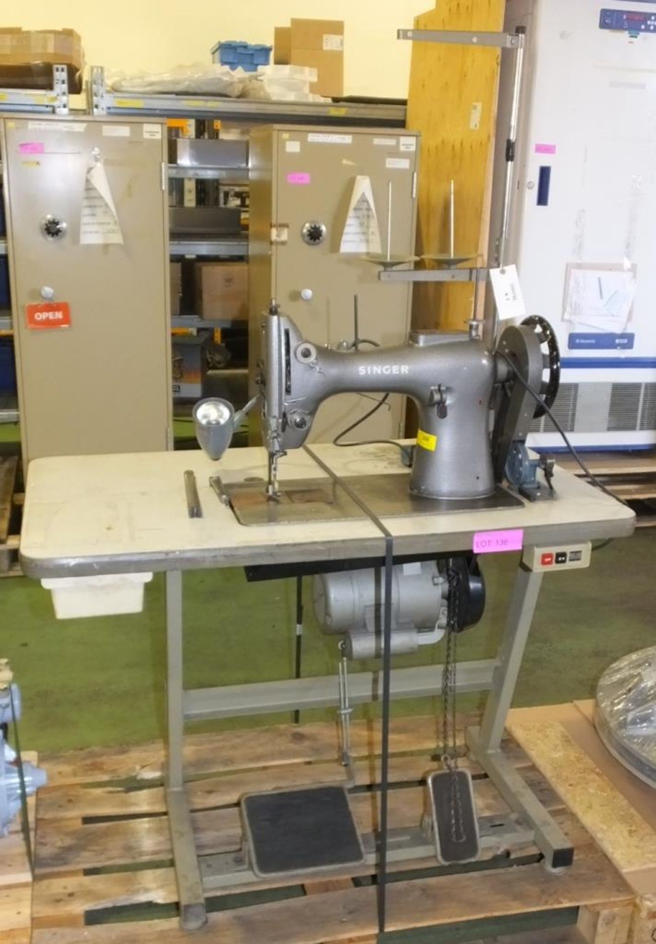 Singer Industrial Sewing Machine Electric