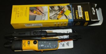 Fluke Voltage / Continuity Tester T110