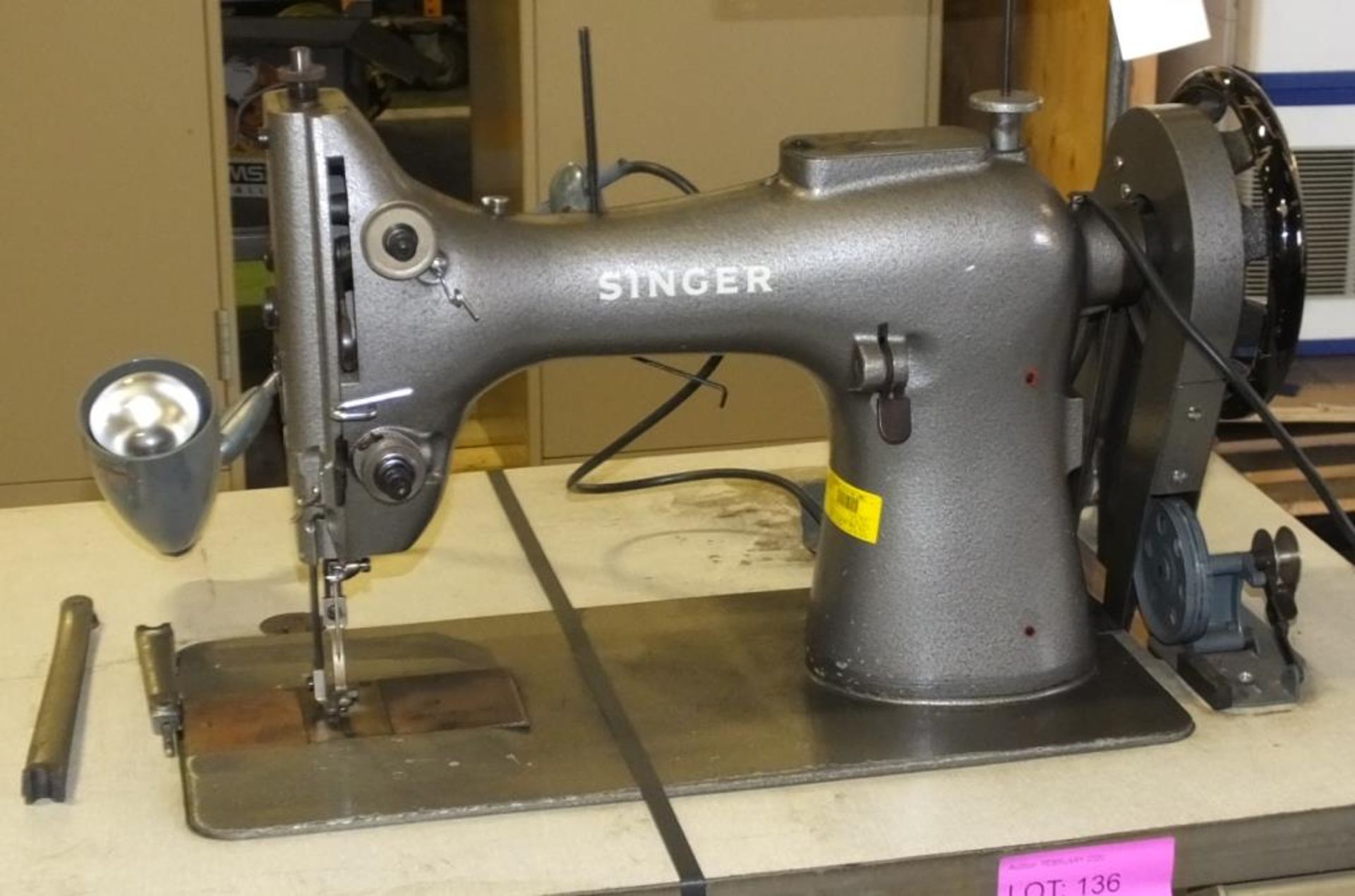 Singer Industrial Sewing Machine Electric - Image 2 of 5