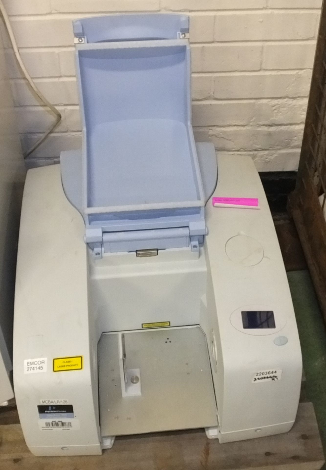 Perkin Elmer Spectrum 100 Spectrometer