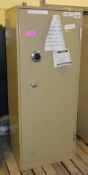 Single Door Cabinet With Combination Lock L620 xW450x H1530mm