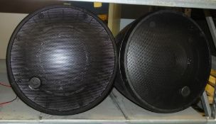 1 pair of speakers