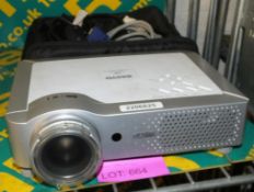 Sanyo PLCXU87 LCD Projector + Case