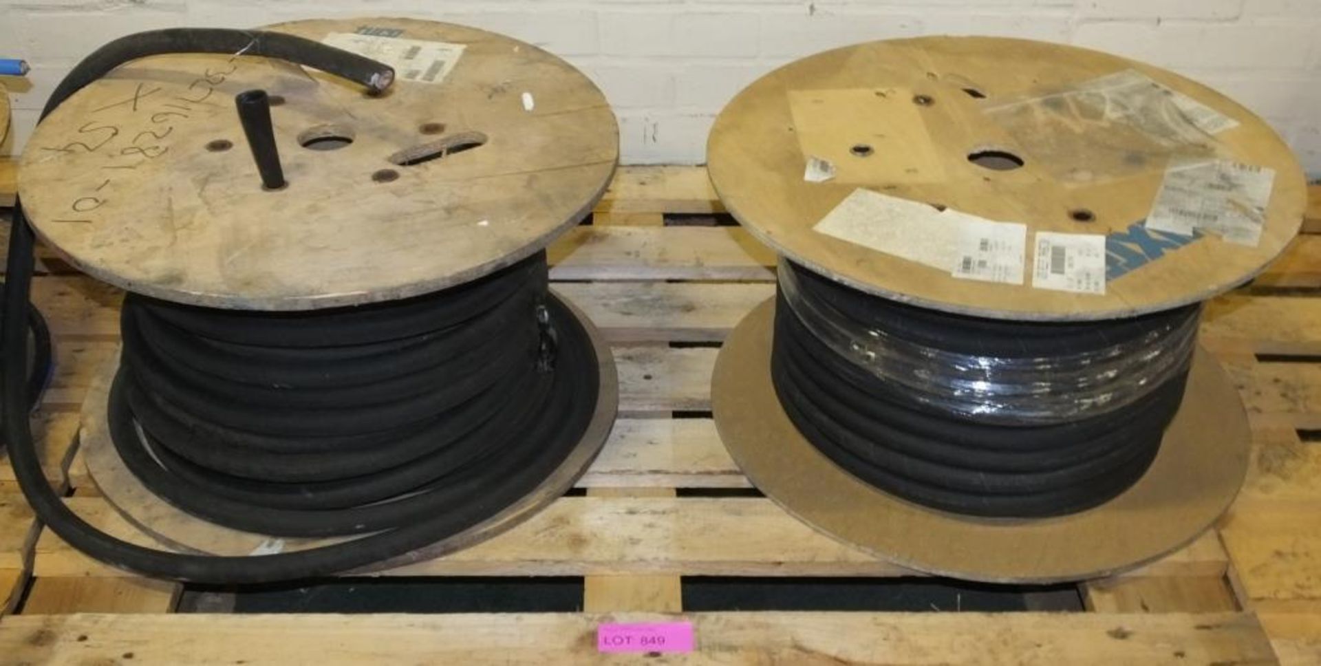 2x Part Reels Single Core Cable.