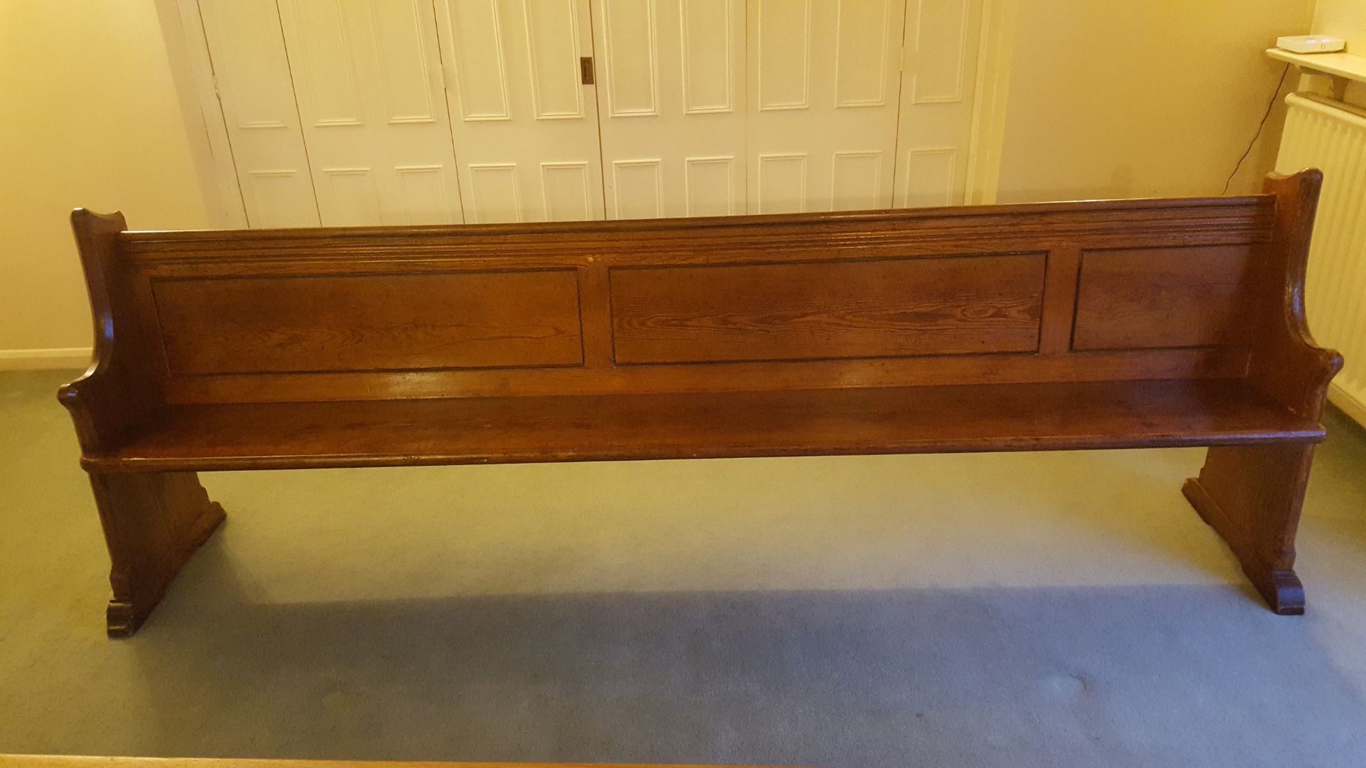 Pine Church Pew L2860 x W550 x H950mm - Image 3 of 5