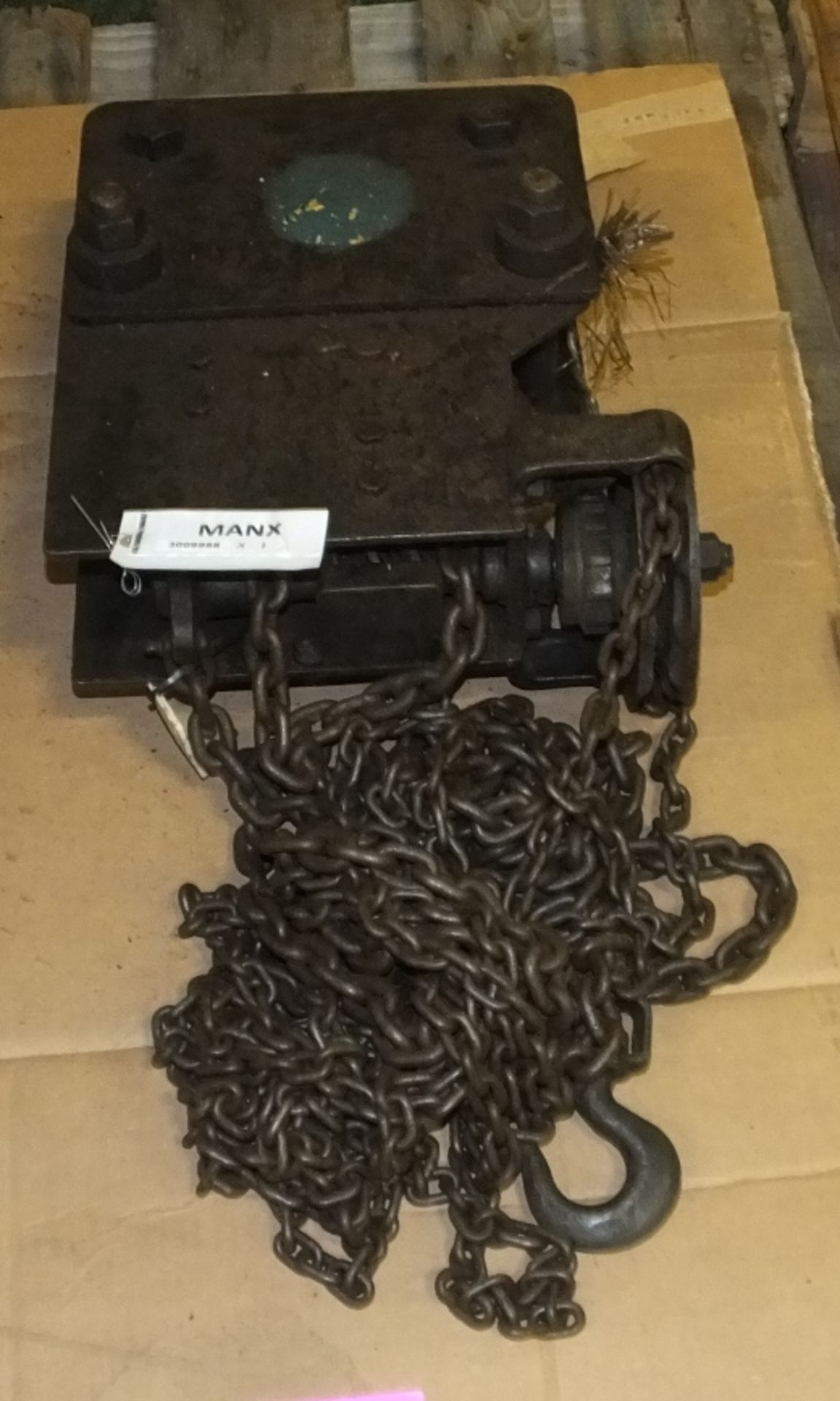 A Frame Winch Chain Operated.