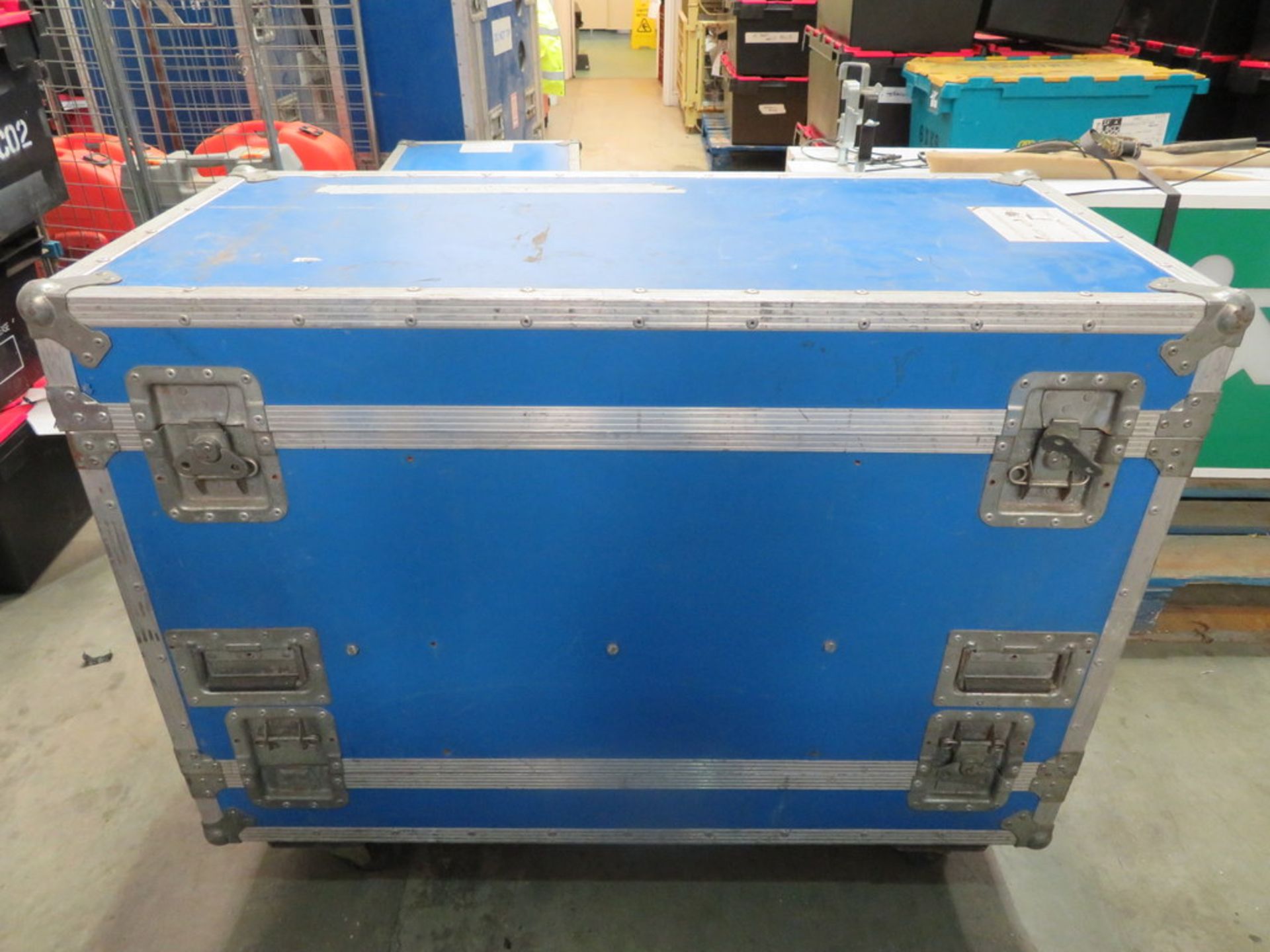 EVENT ELECTRICAL DISTRIBUTION MOBILE FLIGHT CASE - Image 2 of 6