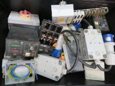 ASSORTED SWITCHED SOCKETS AND TRANSFER SYSTEMS